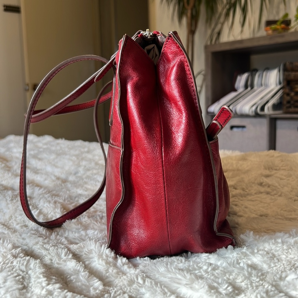 Vintage HOBO bags Friar in crimson - Picture 4 of 16